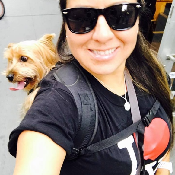 Meet your Posher - Picture 4 of 12